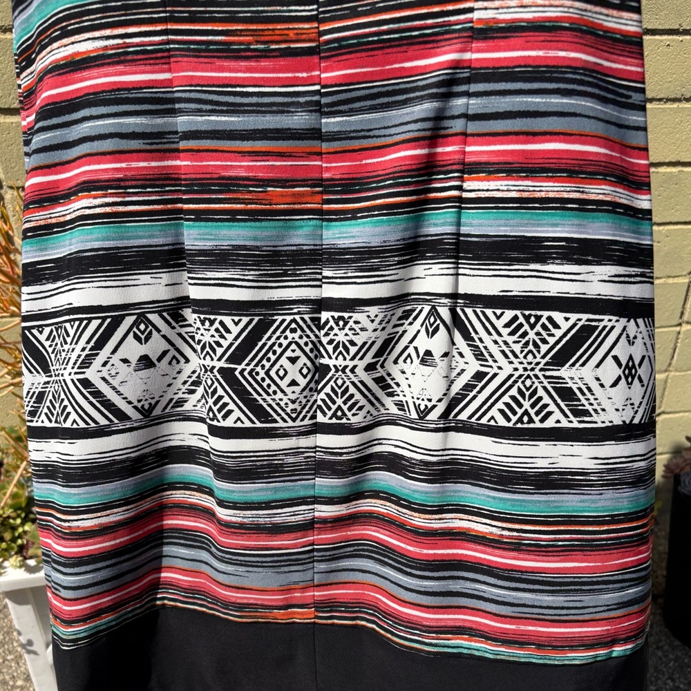 Pattern Sleeveless Dress - Picture 9 of 14